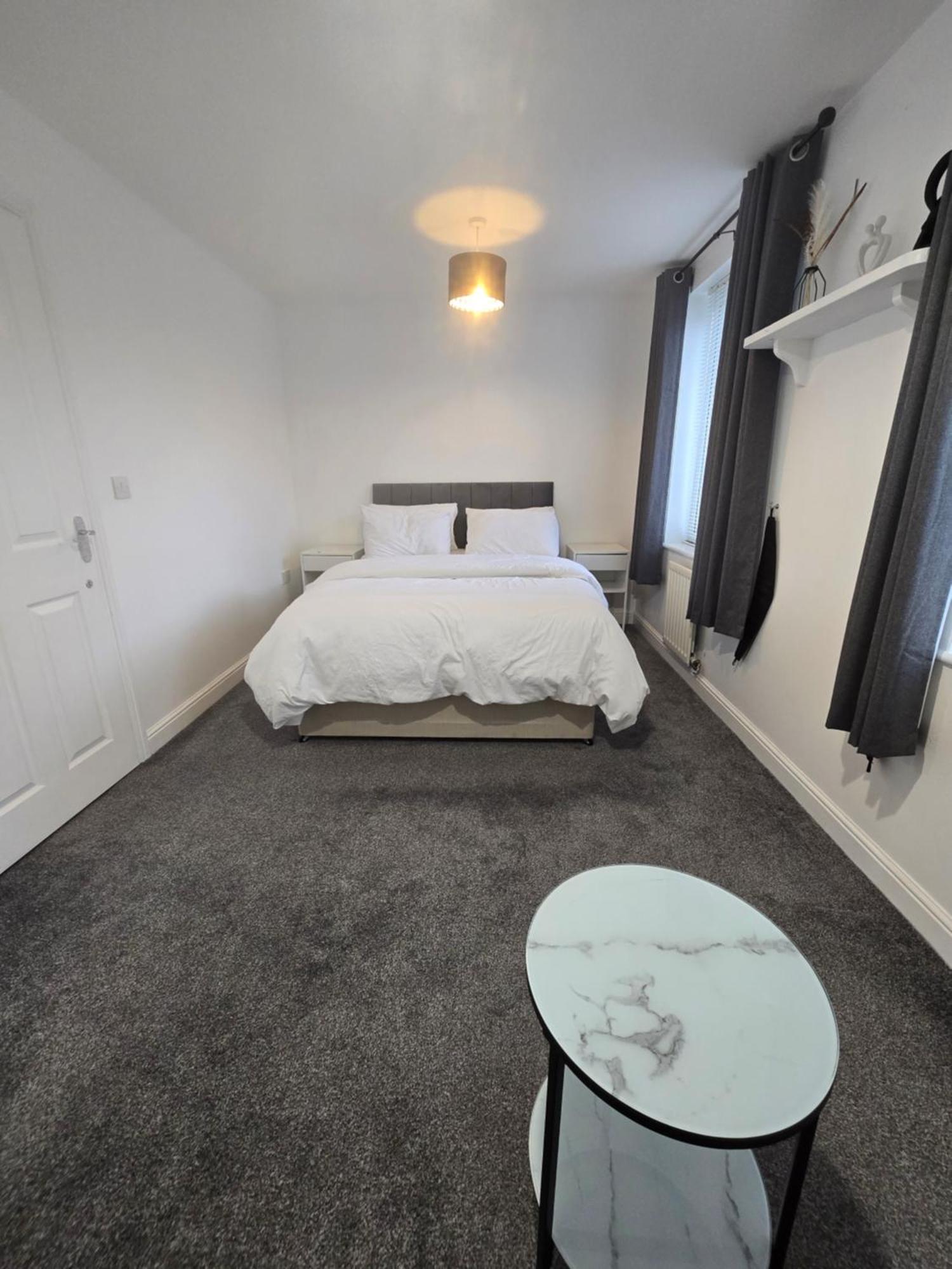 Amethyst Drive Apartamento Sittingbourne Exterior foto